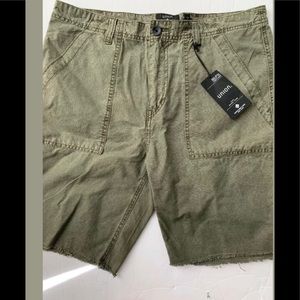NWT Union Men's Shorts 34 R army Green cotton